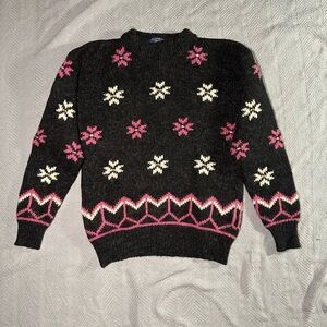 Vintage Woolrich Wool/Mohair Black and Pink Women's Sweater